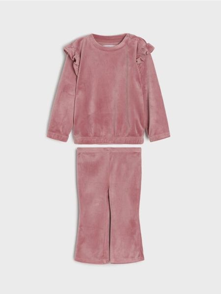 Komplet: bluza i spodnie - różowy. Czerwone bluzy i bluzki niemowlęce Sinsay, bez wzorów, bez ramiączek, bez kaptura. Za 29.99 zł.