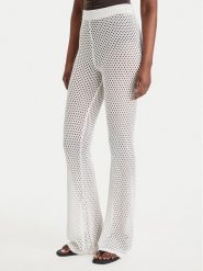 Guess Spodnie materiałowe E6GB05 Z5632 Biały Regular Fit. Białe spodnie materiałowe damskie Guess, z aplikacjami, z materiału. Za 319.99 zł.