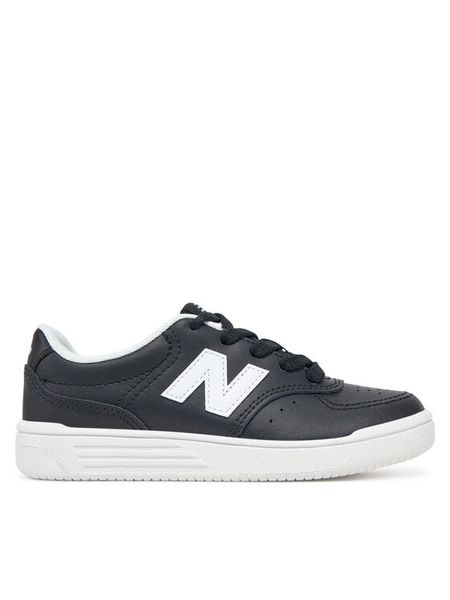 New Balance Sneakersy PSB80BW Czarny. Czarne buty sportowe chłopięce New Balance, bez wzorów, ze skóry, bez zapięcia. Za 149.99 zł.