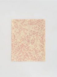 Wzorzysty szal - brudny róż. Czerwone szaliki i kominy damskie Reserved, bez wzorów. Za 59.99 zł.