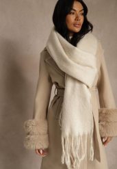 Jasnobeżowy Szalik Ozdobiony Frędzlami Owedela. Brązowe szaliki i kominy damskie Renee, bez wzorów, z jeansu. Za 39.99 zł.