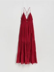 Plisowana sukienka maxi - karminowy. Czerwone sukienki damskie Reserved, l, bez wzorów, z tkaniny, bez kołnierzyka, bez ramiączek, maxi. Za 239.99 zł.