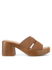 Lasocki Klapki WI16-MIKS-01 Brązowy. Brązowe klapki damskie Lasocki, bez wzorów, ze skóry, bez obcasa. Za 118.99 zł.