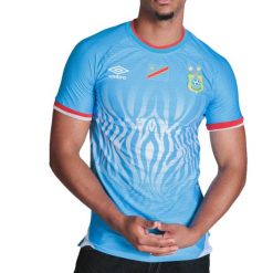 Autentyczna Koszulka Domowa DR Konga Mistrzostwa Świata 2026. Niebieskie t-shirty sportowe męskie Umbro, l, z materiału, bez ramiączek, do piłki nożnej. Za 99.00 zł.