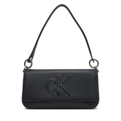 Torebka Calvin Klein Jeans. Czarne torebki klasyczne damskie Calvin Klein Jeans, bez wzorów, z jeansu, bez dodatków. Za 279.99 zł.