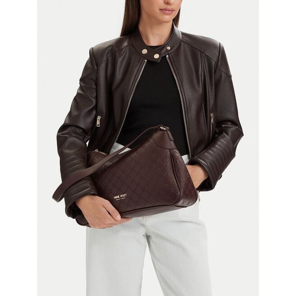 Torebka Nine West. Brązowe torebki klasyczne damskie Nine West, bez wzorów, bez dodatków. Za 249.99 zł.