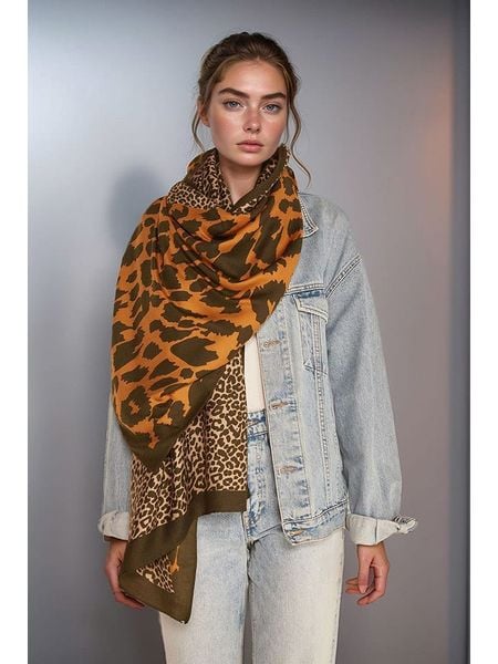 Lucky Bees Szal w kolorze pomarańczowo-brązowym - 180 x 90 cm rozmiar: onesize. Brązowe szaliki i kominy damskie Lucky Bees, bez wzorów, z materiału. Za 100.28 zł.