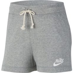 Damskie spodenki Nike Gym Vintage, szaro-zielone, L. Zielone spodenki sportowe damskie Nike, bez wzorów, z bawełny, sportowe. Za 56.99 zł.