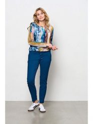 &Co Woman Koszulka "Linn" ze wzorem rozmiar: M. Niebieskie bluzki damskie &Co Woman, m, bez wzorów, bez kołnierzyka, bez ramiączek. Za 140.53 zł.