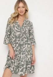 Ciemnozielona Wiskozowa Rozkloszowana Sukienka z Abstrakcyjnym Wzorem Liracalia. Zielone sukienki damskie Born2be, na co dzień, l, bez wzorów, z tkaniny, eleganckie, bez kołnierzyka, bez ramiączek, mini, rozkloszowane. W wyprzedaży za 95.99 zł.