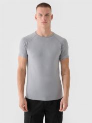 4F T-shirt bezszwowy regular męski 4F x Robert Lewandowski - szary S/M. Szare t-shirty męskie 4f, na lato, m, bez wzorów, z dzianiny, bez kołnierzyka. W wyprzedaży za 79.99 zł.