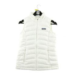 Second life - Kurtka puchowa dla kobiet biała - Stan dobry. Białe kurtki damskie Patagonia, bez wzorów, z puchu, bez kaptura. Za 170.36 zł.