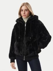 Guess Futro W6BL98 W5896 Czarny Regular Fit. Czarne futra damskie Guess, s. Za 694.99 zł.