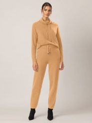 APART Spodnie w kolorze karmelowym rozmiar: 46. Brązowe spodnie materiałowe damskie Apart, bez wzorów, z kaszmiru, z podwyższonym stanem. Za 148.61 zł.