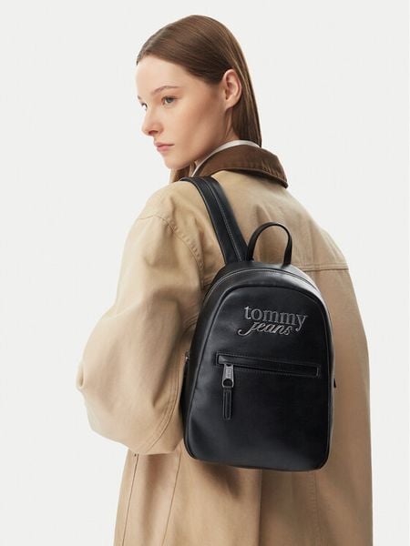 Tommy Jeans Plecak Tjw Bold Backpack AW0AW18766 Czarny. Czarne plecaki damskie Tommy Jeans, bez wzorów, z jeansu. Za 489.99 zł.