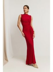 Made of emotion Sukienka w kolorze czerwonym rozmiar: L. Czerwone sukienki damskie Made Of Emotion, l, bez wzorów, bez kołnierzyka, bez ramiączek, maxi. Za 269.99 zł.