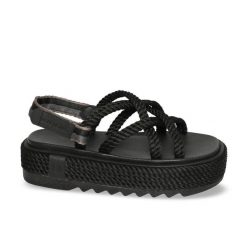 Sandały damskie na wysokiej platformie Bordum. Czarne obuwie trekkingowe damskie Aulp, na lato. Za 259.99 zł.
