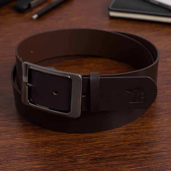 Skórzany pasek damski do spodni sukienki skóra nat 4 cm Beltimore brązowy D77 : Kolory - brązowy, beżowy, Rozmiar pasków - r.85-100 cm. Brązowe sukienki damskie bez wzorów, ze skóry, bez kołnierzyka, bez ramiączek. Za 49.99 zł.