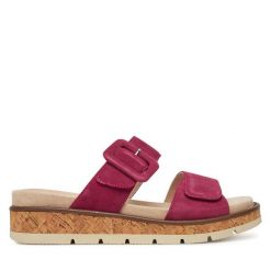 Klapki Caprice. Czerwone klapki damskie Caprice, bez wzorów, bez obcasa. Za 259.99 zł.