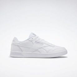 Buty na co dzień Reebok Court Trampki. Białe trampki i tenisówki męskie Reebok, bez wzorów, z materiału, bez zapięcia. Za 325.00 zł.