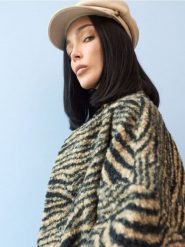 Rozpinana dzianinowa bluza ze stójką - wielobarwny. Bluzy bez kaptura damskie Sinsay, l, z dzianiny. Za 59.99 zł.