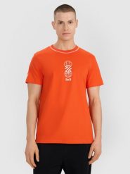 4F T-shirt regular z nadrukiem męski - pomarańczowy L. Brązowe t-shirty męskie 4f, l, bez wzorów, z bawełny, bez kołnierzyka. W wyprzedaży za 39.99 zł.