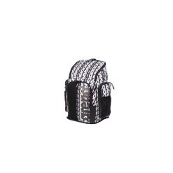 Plecak Arena SPIKY III BACKPACK 45 ALLOVER MONOGRAM. Białe plecaki damskie Arena, bez wzorów, eleganckie. Za 244.80 zł.