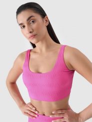 4F Góra od bikini damska - fuksja XS. Czerwone bikini damskie 4f, bez wzorów. W wyprzedaży za 39.99 zł.