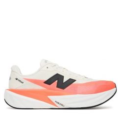 Buty do biegania New Balance. Białe obuwie do biegania damskie New Balance. Za 649.99 zł.
