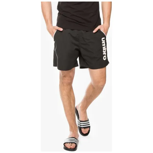 Umbro Szorty Wako , czarny, rozmiar XXL. Czarne szorty męskie Umbro, z materiału, bez kołnierzyka. W wyprzedaży za 47.99 zł.