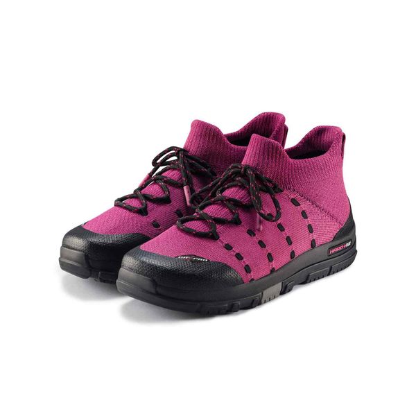 Buty turystyczne damskie wodoodporne Brubeck TREK MERINO. Czerwone obuwie trekkingowe damskie Brubeck. Za 499.00 zł.