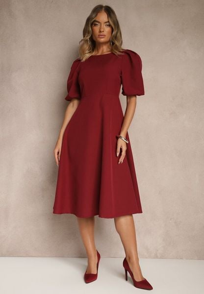 Bordowa Rozkloszowana Sukienka Ozdobiona Bufiastymi Rękawami Melianis. Czerwone sukienki damskie Renee, na co dzień, l, bez wzorów, klasyczne, bez kołnierzyka, bez ramiączek, midi, rozkloszowane. Za 109.99 zł.