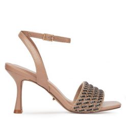 Sandały DeeZee. Brązowe sandały damskie DeeZee, bez wzorów, bez obcasa, na szpilce. Za 149.99 zł.