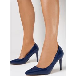 Niebieskie Szpilki Thereia. Niebieskie szpilki Born2be, bez wzorów, bez obcasa. Za 79.99 zł.