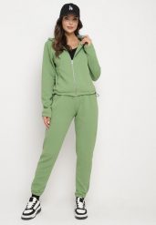 Zielony Pikowany Komplet Dresowy z Bawełną Bluza z Kapturem i Spodnie Joggery Evalisseia. Zielone bluzy z kapturem damskie Born2be, m, z bawełny. Za 149.99 zł.