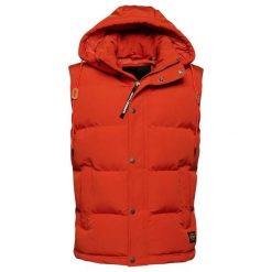 Kurtka bez rękawów z kapturem Superdry Everest. Brązowe kurtki męskie Superdry., na zimę, s, z aplikacjami, z materiału, klasyczne, z kapturem. Za 561.95 zł.