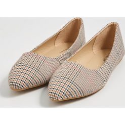 Baleriny w kratę - Wielobarwny. Baleriny damskie Sinsay, bez wzorów, bez obcasa. Za 29.99 zł.
