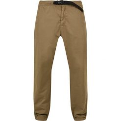 Spodnie Urban Classics Straight Leg Chino. Zielone spodnie materiałowe męskie Urban Classics, bez wzorów. Za 237.00 zł.