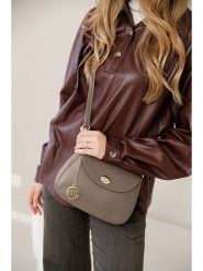 Mia Tomazzi Skórzana torebka "Evaristo" w kolorze szarobrązowym - 23 x 16 x 6 cm rozmiar: onesize. Brązowe torebki klasyczne damskie Mia Tomazzi, bez wzorów, z materiału, bez dodatków. Za 217.99 zł.