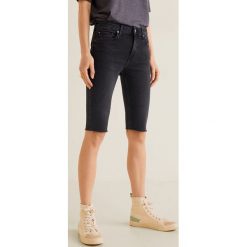 Mango - Szorty Cycling. Szare szorty damskie Mango, bez wzorów, z bawełny, casualowe. W wyprzedaży za 49.90 zł.