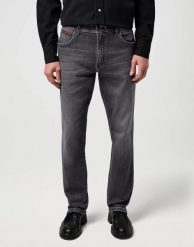 MESKIE SPODNIE WRANGLER TEXAS SLIM ASHLEY 112371656. Spodnie materiałowe męskie Wrangler, bez wzorów, z jeansu. Za 219.99 zł.