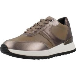Buty GEOX D DESYA Brązowy. Brązowe obuwie treningowe damskie Geox, na fitness i siłownię. Za 372.99 zł.