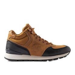 Brązowe ciepłe buty Lee Cooper LCJ-23-31-3058M. Brązowe buty sportowe na co dzień męskie bez zapięcia. Za 311.76 zł.
