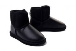 EMU AUSTRALIA W12926 Alison black, botki damskie. Czarne botki damskie Emu Australia, na zimę, z wełny, bez obcasa, bez zapięcia. Za 769.90 zł.