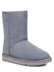 UGG Botki "Classic" w kolorze szarym z wełny jagnięcej rozmiar: 41. Szare botki damskie Ugg, z wełny, z okrągłym noskiem, bez obcasa, bez zapięcia. Za 658.88 zł.