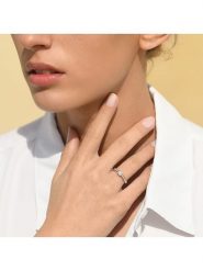 DIAMOND & CO Złoty pierścionek "La Promise" z diamentami rozmiar: 56. Szare pierścionki damskie Diamond & Co, z diamentem, złote. Za 1,165.99 zł.