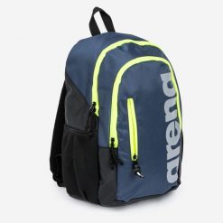 Plecak pływacki Arena Spiky III 30 l. Plecaki damskie Arena, bez wzorów, sportowe. Za 179.99 zł.