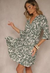 Ciemnozielona Sukienka z Wiskozy o Rozkloszowanym Kroju w Abstrakcyjny Wzór Lirese. Zielone sukienki damskie Renee, na co dzień, l, bez wzorów, z wiskozy, eleganckie, bez kołnierzyka, bez ramiączek, mini, rozkloszowane. W wyprzedaży za 83.99 zł.