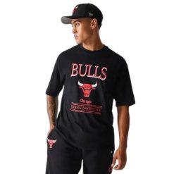 T-shirt oversize Chicago Bulls Team Graphic. Czarne t-shirty męskie New Era, m, bez wzorów, z bawełny, bez kołnierzyka. Za 130.10 zł.