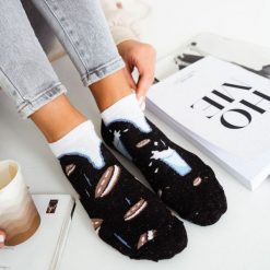 Stopki mleko i ciastka (model 910). Czarne skarpetki damskie Milena, bez wzorów, z bawełny. Za 14.90 zł.